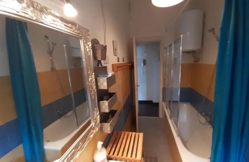 San Fruttuoso Apartment | Centrale & Parking