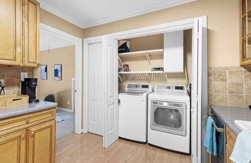 Chapel Hill House | Centrally Located 4BR Midterm Rental in Chapel Hill