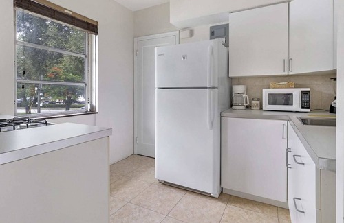 Brickell Apartment | Centrally Located Brickell Apartment/Beach 10 min