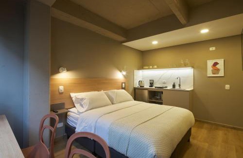 Financial District Apartment | Centrally Located Loft with Sophisticated Style