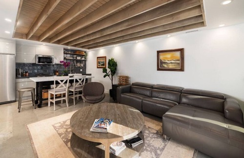 Dana Point House | Centrally located, newly remodeled coastal elegance property with large outdoor living space