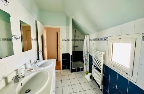 Limeray Apartment | Centre-bourg, calme, familial, l'appart du Clocher