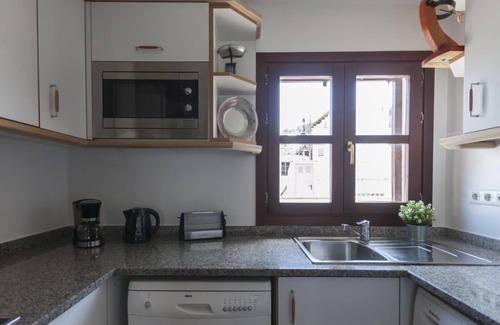 Tossa de Mar Apartment | Centric apartment with parking 2