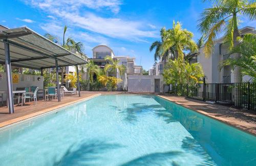 Toowong Apartment | Centro at Toowong - Modern Spacious Living with Pool