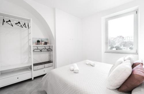 San Fruttuoso Apartment | Centro Città - 200m Stazione Ferroviaria