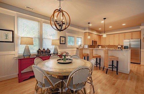 Cape Fear Station House | CFS Unbeatable Location on Bald Head Island! 4 Bd, 3.5 Bath, Pet-Friendly