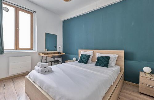 Chateau-Thierry Apartment | Château Émeraude, T2 hypercentre, Terrasse, Charme et détente