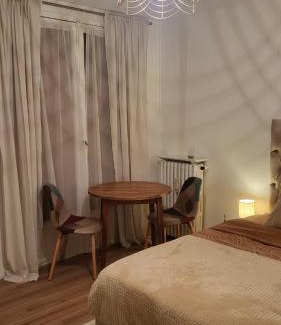 Chantiers Apartment | Château 5 min avec balcon et un Stationnement gratuit