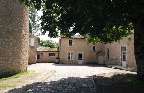Ayron House | Château D'ayron - Ayron