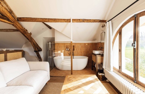 Saint-Cyr-en-Arthies Hotel | Château de la Bûcherie