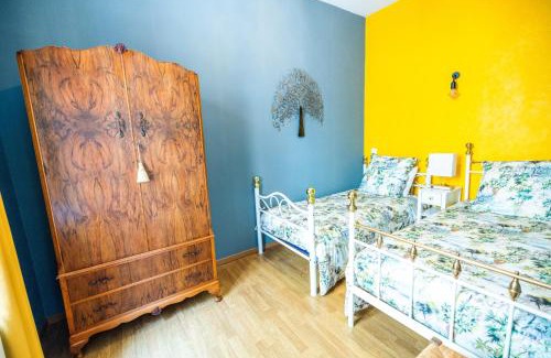 Canisy House | Château de Montmireil