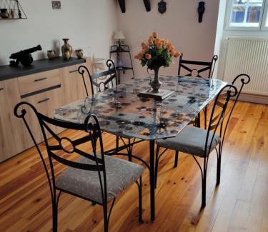 Sedan Apartment | Château des Princes " Calme et sérénité au cœur de Sedan "