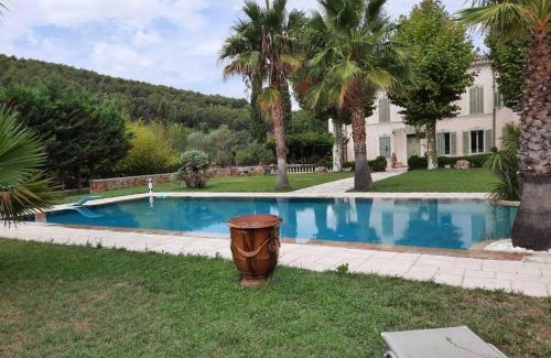 Draguignan Villa | Château La Pauline