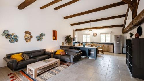 Pezenas House | Château Saint Martin de Graves