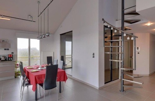 Port District Apartment | Châtelaillon-Plage: 4-room apartment, 6 people, terrace, WIFI