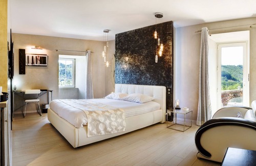 Saint-Geniez-d'Olt Hotel | Château de la Falque, The Originals Relais