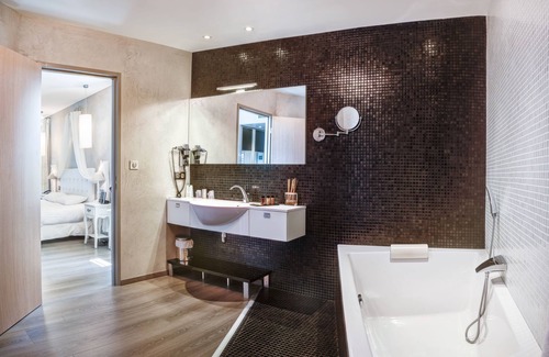 Saint-Geniez-d'Olt Hotel | Château de la Falque, The Originals Relais