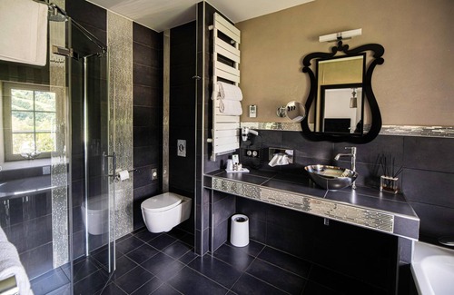 Saint-Geniez-d'Olt Hotel | Château de la Falque, The Originals Relais