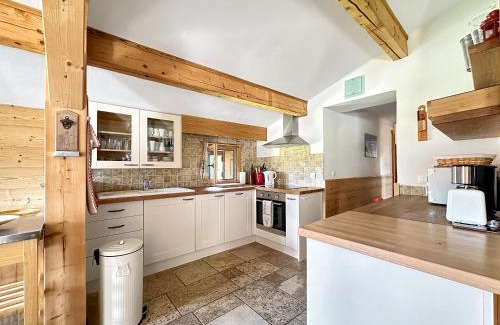 Les Carroz-d'Araches Ski Chalet | CH136 - Chalet Kimberley Centre village les Carroz