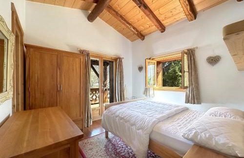 Les Carroz-d'Araches Ski Chalet | CH136 - Chalet Kimberley Centre village les Carroz