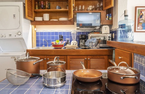 Puerto Aventuras Condo | Chac Hal Al, Casa Calandria lovely studio steps from the beach.