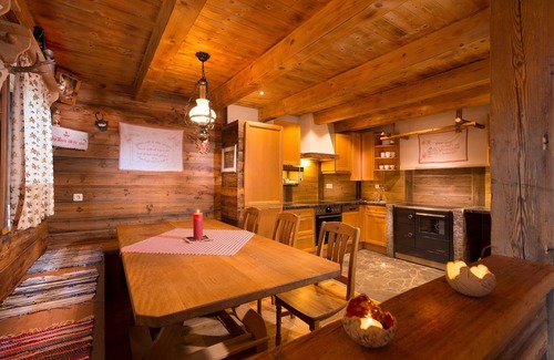 Sankt Martin am Tennengebirge Ski Chalet | Chalet in St. Martin with Sauna & Hot Tub