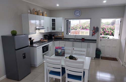 Fontein Apartment | Chalcedony Villa Curacao: Secure Oasis with private Pool & Amenities.
