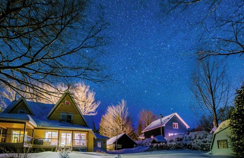 Sainte-Cecile-de-Whitton Ski Chalet | Chalet des Aurores /lakeside relaxation and spa