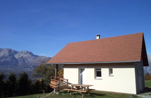 Benevent-et-Charbillac House | Chalet-style house for 5 people.