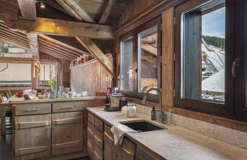 Le Praz Ski Chalet | Chalet élégant à Courchevel Le Praz avec spa, cheminée et services inclus - FR-1-568-35