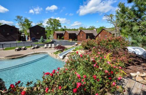 Lampe House | Chalet #1 The Deer Lake Lodge