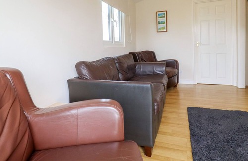 Padstow Cabin | CHALET 119, family friendly, with a garden in St Merryn