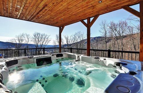 Stoneham Ski Chalet | Chalet 22