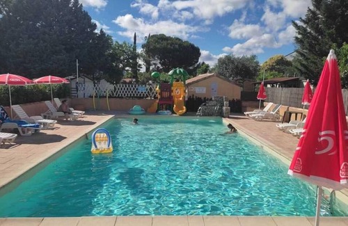 Massillargues-Attuech Ski Chalet | Chalet 3 étoiles - Piscine - eebicd