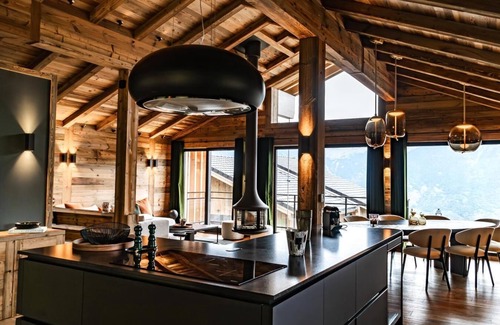 Montalbert Ski Chalet | Chalet, 300m from ski slopes, terrace, balcony, fireplace or stove, parking, tv, ski locker, 220m²