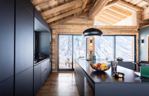 Montalbert Ski Chalet | Chalet, 300m from ski slopes, terrace, balcony, fireplace or stove, parking, tv, ski locker, 220m²