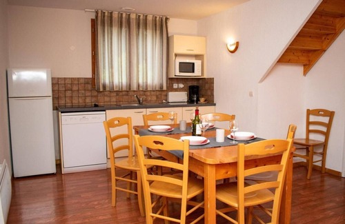 Saint-Etienne-en-Devoluy Ski Chalet | Chalet, 300m from ski slopes, fitness, swimming pool, sauna, terrace, parking, tv, ski locker, 56m²