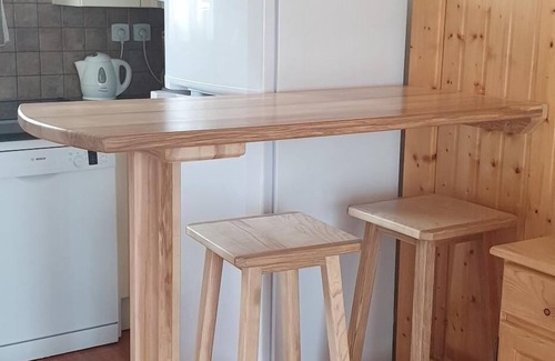 Saint-Etienne-en-Devoluy Ski Chalet | Chalet, 300m from ski slopes, fitness, swimming pool, sauna, terrace, parking, tv, ski locker, 42m²