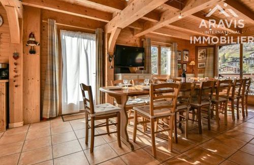 Le Grand-Bornand Ski Chalet | Chalet 5 chambres au pied des pistes, idéal pour ski et vélo tourisme! - FR-1-391-24
