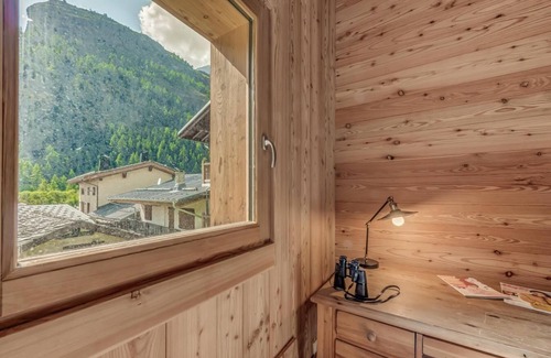 Les Brevieres Ski Chalet | Chalet, 50m from ski slopes, view mountain, terrace, fireplace or stove, tv, ski locker, 130m²