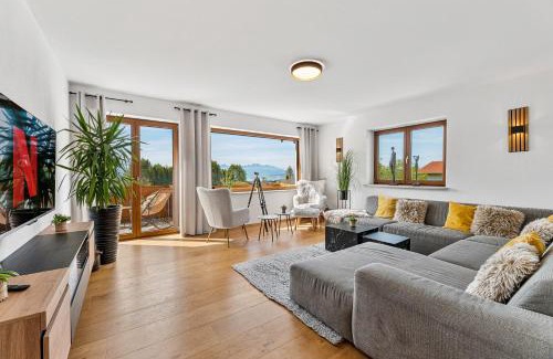 Seeon-Seebruck Apartment | CHALET AM SEE - Seeblick Bergblick modern charmant NEU