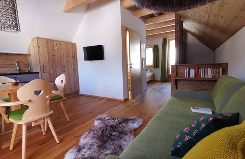 Tauplitz Apartment | Chalet apartment in Tauplitz with sauna