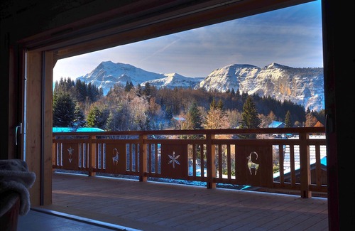 Araches-la-Frasse Ski Chalet | Chalet Arpitan Panoramic view Grand Massif