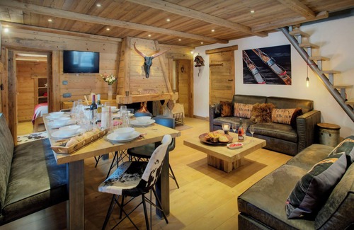 La Clusaz Apartment | Chalet Artedaz - traditional base for 8, open fire & cinema - OVO Network