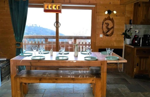 Mont-de-Lans Ski Chalet | Chalet at the foot of the slopes and chairlift, quiet, panoramic view, les2alpes