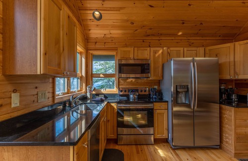 Beech Mountain House | Chalet at The Summit of Beech - Incredible 50+ Views! Perfect Couples' Ski or Hiking/Biking Getaway!