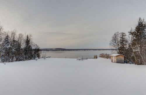 Stratford House | Chalet au bord du lac Aylmer