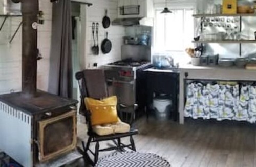 Saint-Prime Cabin | Chalet au Coeur de la Forêt et Rivière