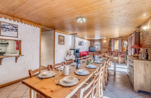 Les Almes Ski Chalet | Chalet avec Jacuzzi, 6 chambres, 6 salles de bain à 100m des pistes à Tignes