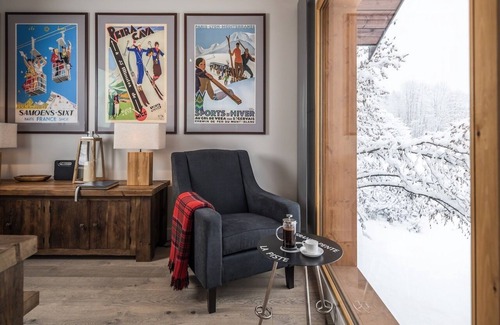 Les Allues Ski Chalet | Chalet Bleu, large Meribel ski chalet, sleeps 10, superb living area to relax in